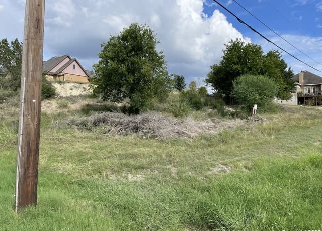 rental at 0 Deerfield Dr in Selma, TX — photo 2