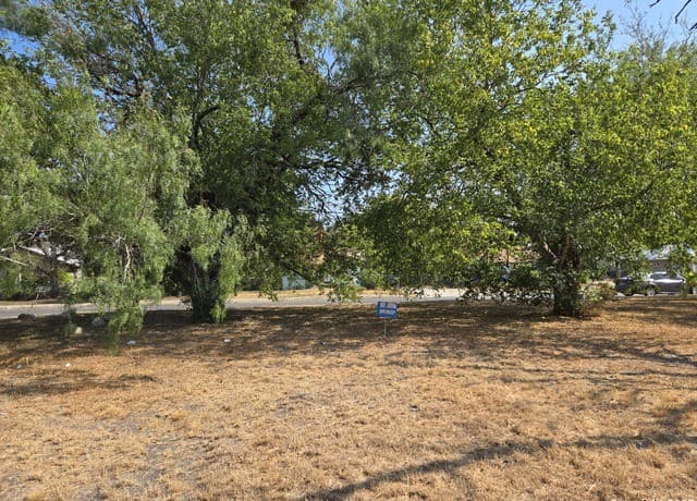 rental at 540 W Gerald in San Antonio, TX — photo 4