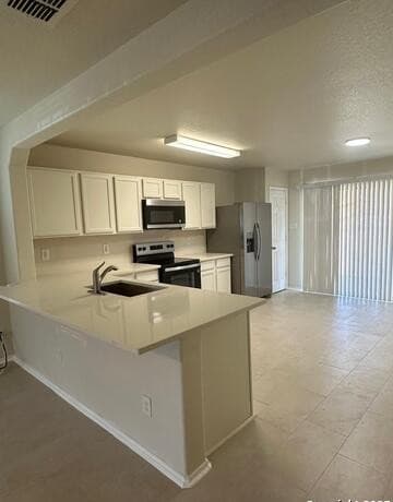 3-bedroom rental at 25346 Colt in San Antonio, TX — photo 2