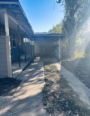 3-bedroom rental at 318 Charcliff in San Antonio, TX — photo 5