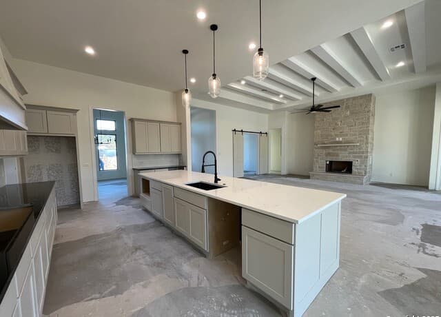 4-bedroom rental at 141 Gadwall Way in Spring Branch, TX — photo 5