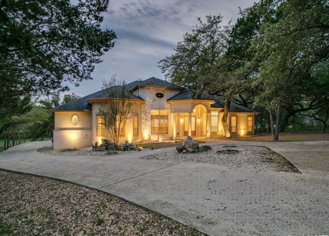 4-bedroom rental at 20821 Wahl in San Antonio, TX — photo 1