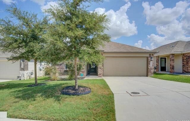 3-bedroom rental at 13126 Rosemary Cv in San Antonio, TX — photo 2