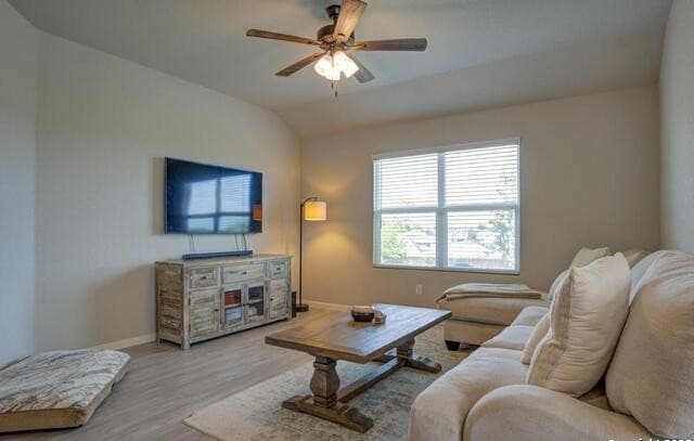 3-bedroom rental at 13126 Rosemary Cv in San Antonio, TX — photo 5