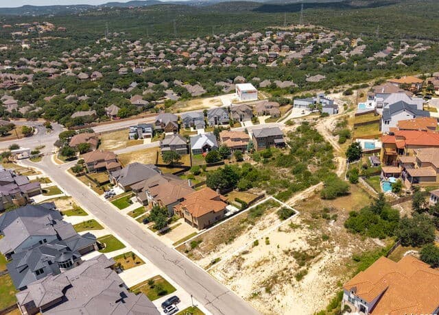 rental at 8451 Sierra Hermosa in San Antonio, TX — photo 3