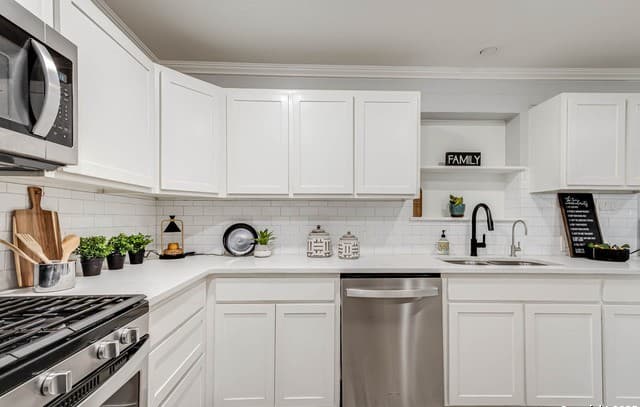 Home for sale at 1299 Oakridge in Blanco, TX — photo 4