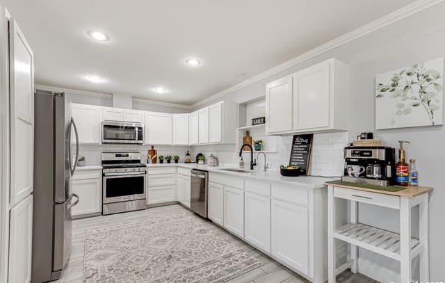 Home for sale at 1299 Oakridge in Blanco, TX — photo 5