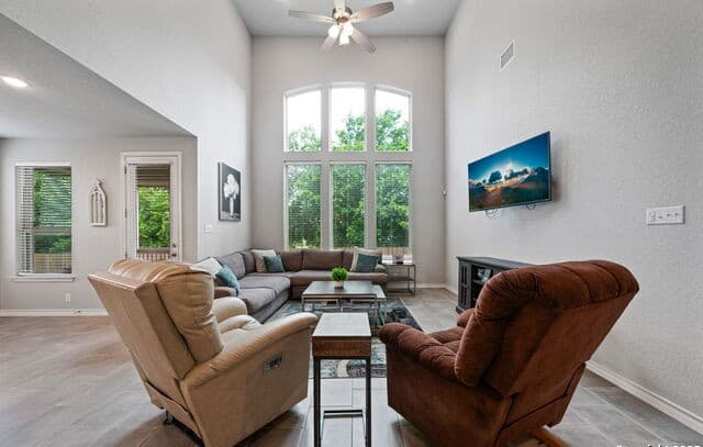 2-bedroom rental at 29 Green Cedar Rd. in Boerne, TX — photo 5