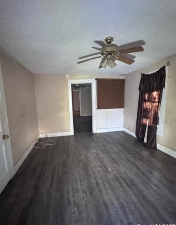 3-bedroom rental at 910 Green in San Antonio, TX — photo 4