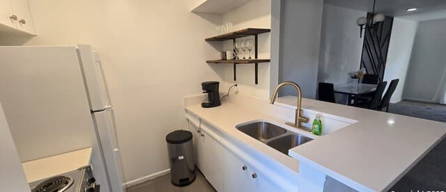 0rental at 170 De Chantle Unit 609 in San Antonio, TX — photo 5