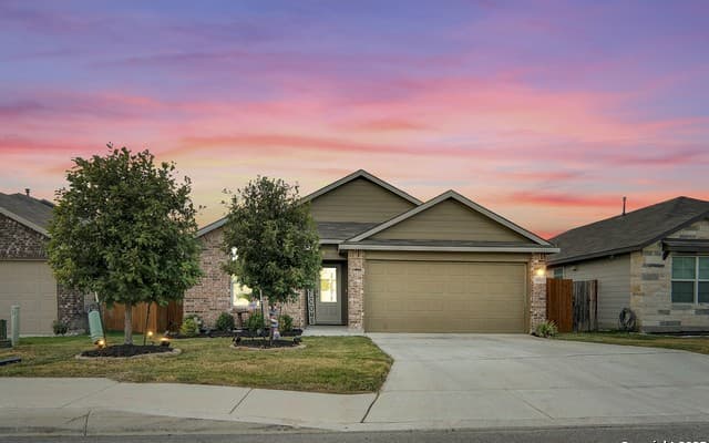 3-bedroom rental at 13019 Minuet Sway in San Antonio, TX — photo 1