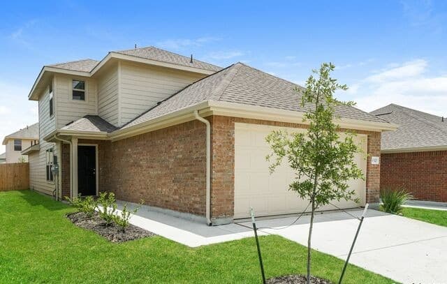 3-bedroom rental at 9310 Evening Shade Court in San Antonio, TX — photo 2