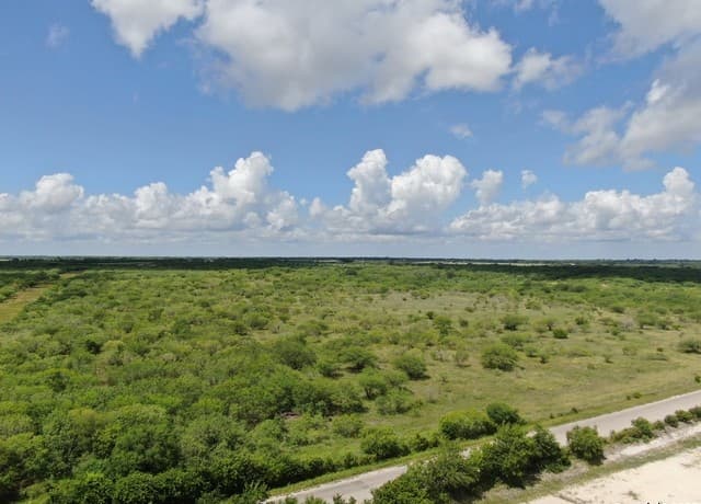 rental at TRACT 7 TBD Cr 208 in Hobson, TX — photo 1