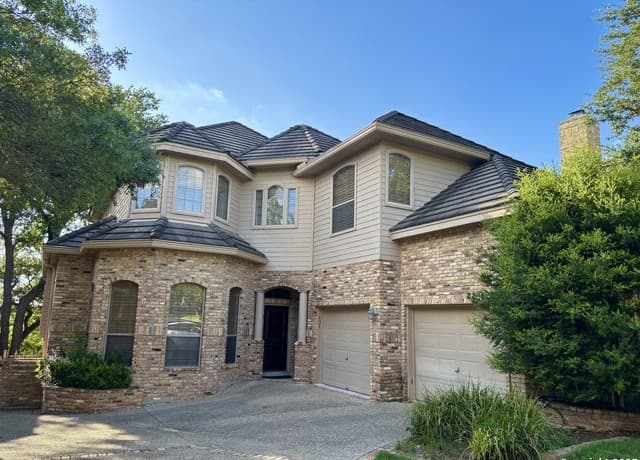 3-bedroom rental at 131 Westcourt Ln in San Antonio, TX — photo 1