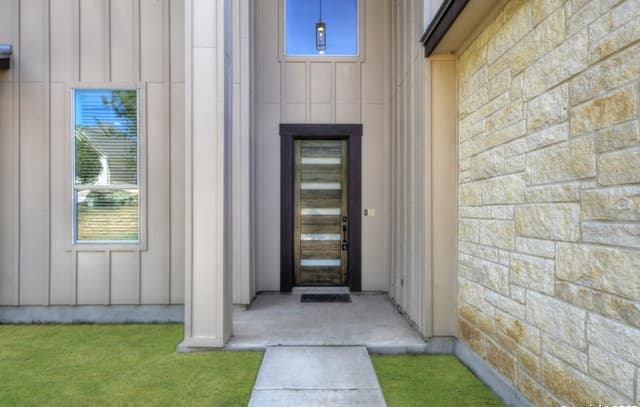 Home for sale at 105 River Bluff in Castroville, TX — photo 3