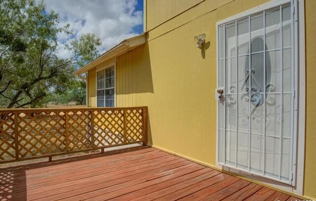 Home for sale at 1176 Old Adams in Pleasanton, TX — photo 4