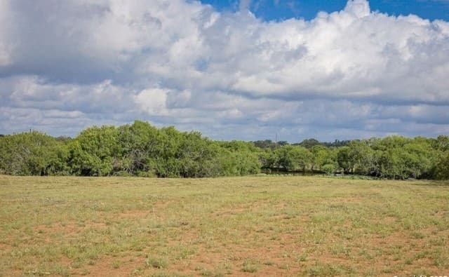 rental at 10454 S Foster Rd in San Antonio, TX — photo 5