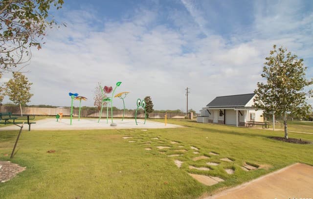rental at 129 Bayberry Court in La Vernia, TX — photo 5
