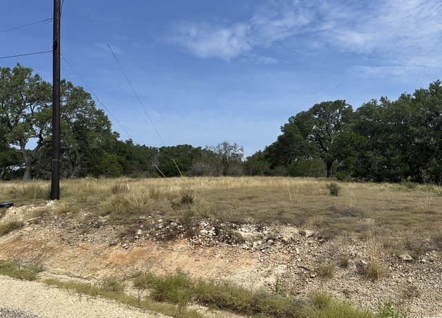 rental at 936 Serene Park in Spring Branch, TX — photo 2