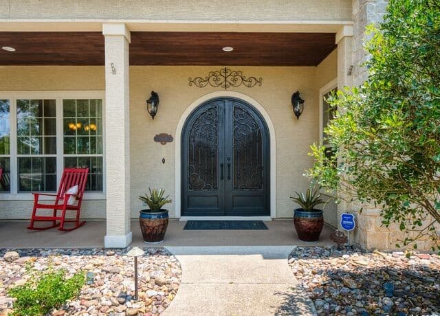 3-bedroom rental at 181 Highland Meadows in Bandera, TX — photo 5