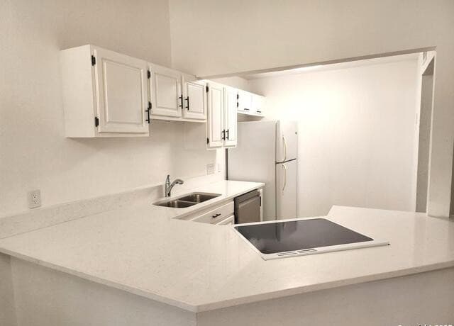 2-bedroom rental at 8611 Datapoint Dr Unit 44 in San Antonio, TX — photo 5