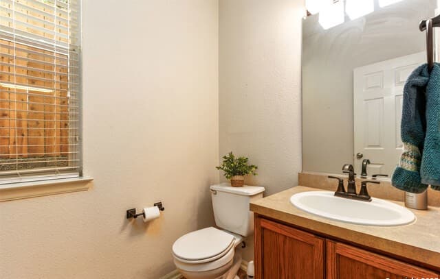 2-bedroom rental at 13411 Bristow Dawn in San Antonio, TX — photo 5