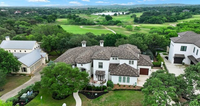 5-bedroom rental at 8628 Delta Dawn in Boerne, TX — photo 1