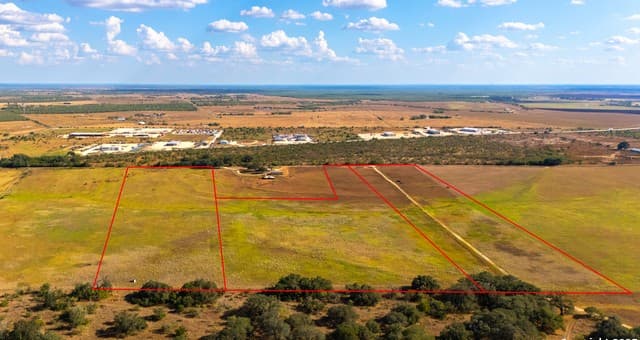 rental at TRACT 2 Bynum Road in Floresville, TX — photo 5
