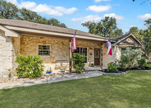 Home for sale at 604 Guadalupe Dr in Spring Branch, TX — photo 4