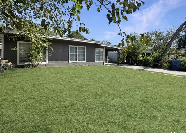 3-bedroom rental at 1611 La Manda in San Antonio, TX — photo 3