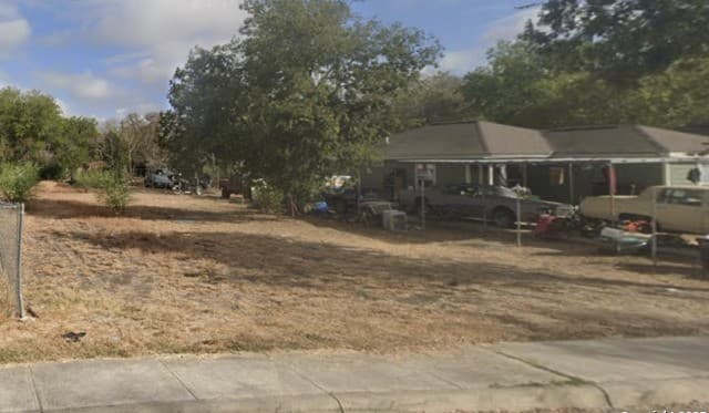 rental at 4823 John Victor in San Antonio, TX — photo 3
