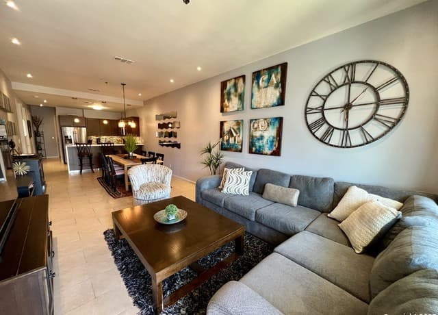 3-bedroom rental at 17902 La Cantera Pkwy Unit 504 in San Antonio, TX — photo 2