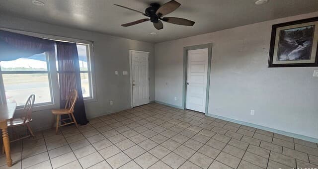 2-bedroom rental at 3513 Commercial Ave in San Antonio, TX — photo 5