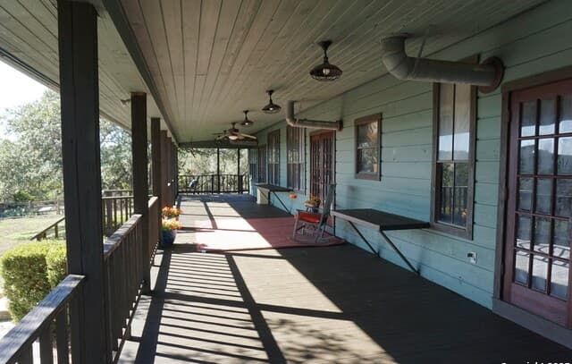3-bedroom rental at 5150 Laurie Michelle in San Antonio, TX — photo 4