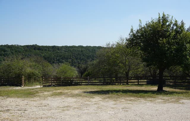 3-bedroom rental at 5150 Laurie Michelle in San Antonio, TX — photo 5