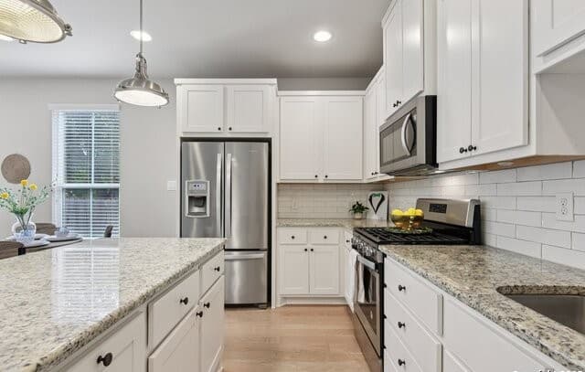 3-bedroom rental at 140 Claremont #102 Unit 102 in San Antonio, TX — photo 5
