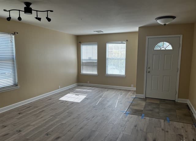 3-bedroom rental at 1707 Mountain BROOK in Schertz, TX — photo 2