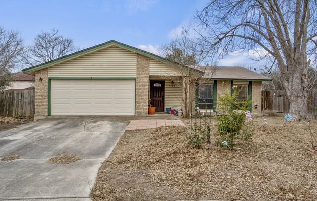 3-bedroom rental at 7500 Branding in San Antonio, TX — photo 1
