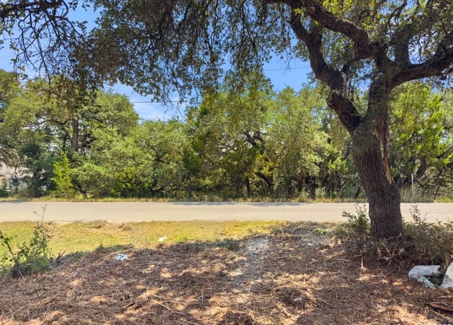 rental at 1107 High Point in Spring Branch, TX — photo 3