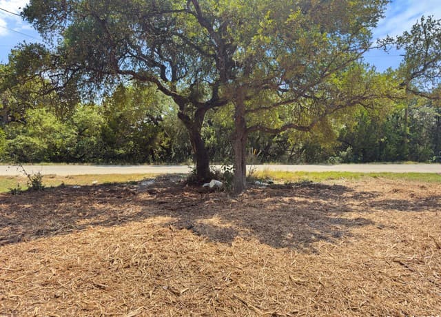 rental at 1107 High Point in Spring Branch, TX — photo 5