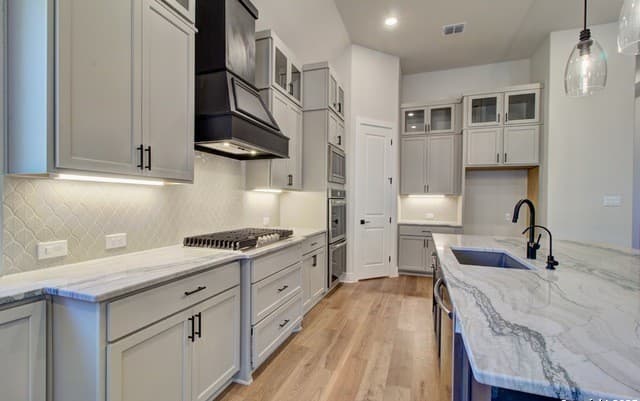 4-bedroom rental at 20234 Portico Run in San Antonio, TX — photo 4