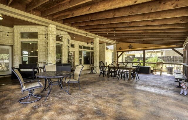 4-bedroom rental at 133 Copper Ridge in La Vernia, TX — photo 5