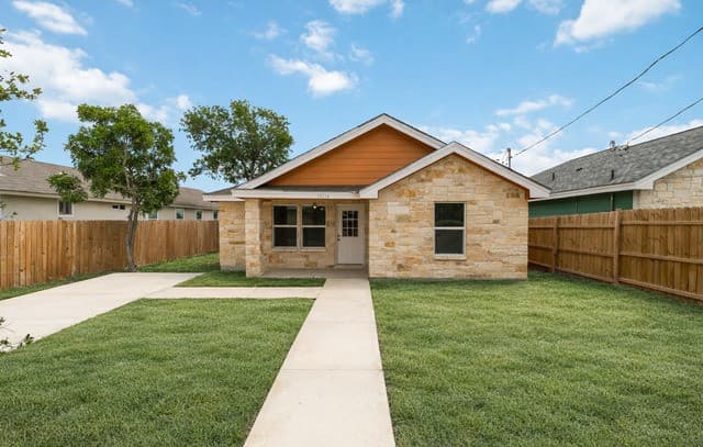 3-bedroom rental at 10214 Renova in San Antonio, TX — photo 1