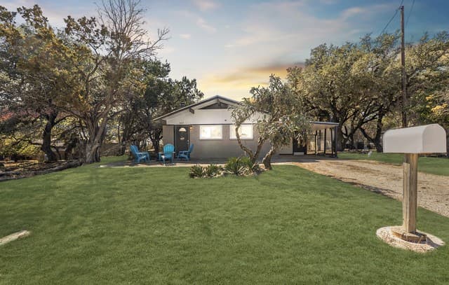 Home for sale at 1081 English Hollow in Bandera, TX — photo 4
