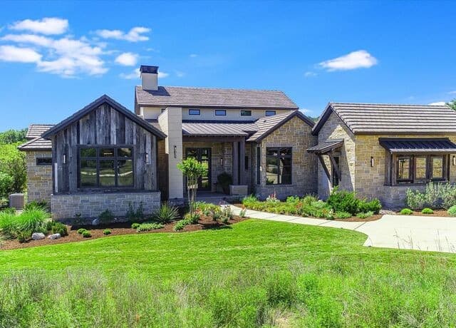 4-bedroom rental at 47 Muirfield in Boerne, TX — photo 1