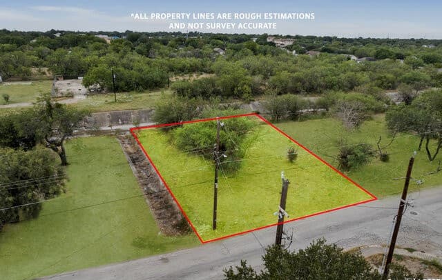 rental at 526 E Ansley St in San Antonio, TX — photo 4