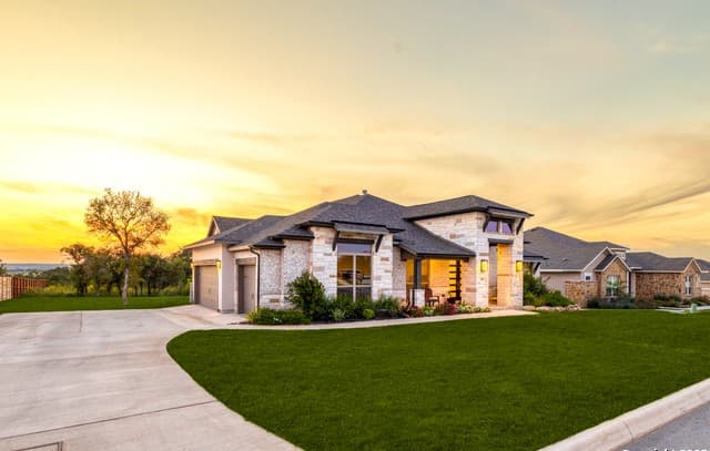 4-bedroom home for sale at 165 Mallorys Way in Castroville TX
