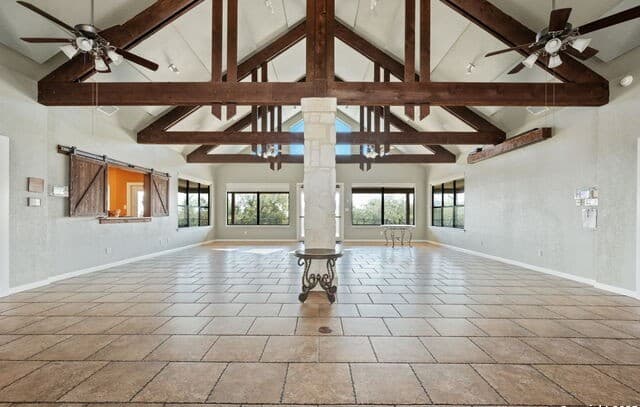 rental at 365 River Cliff in Spring Branch, TX — photo 5