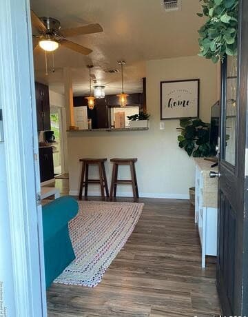 4-bedroom rental at 1023 Sacramento in San Antonio, TX — photo 2