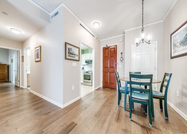 2-bedroom rental at 1 Towers Park Ln Unit 1101 in San Antonio, TX — photo 2